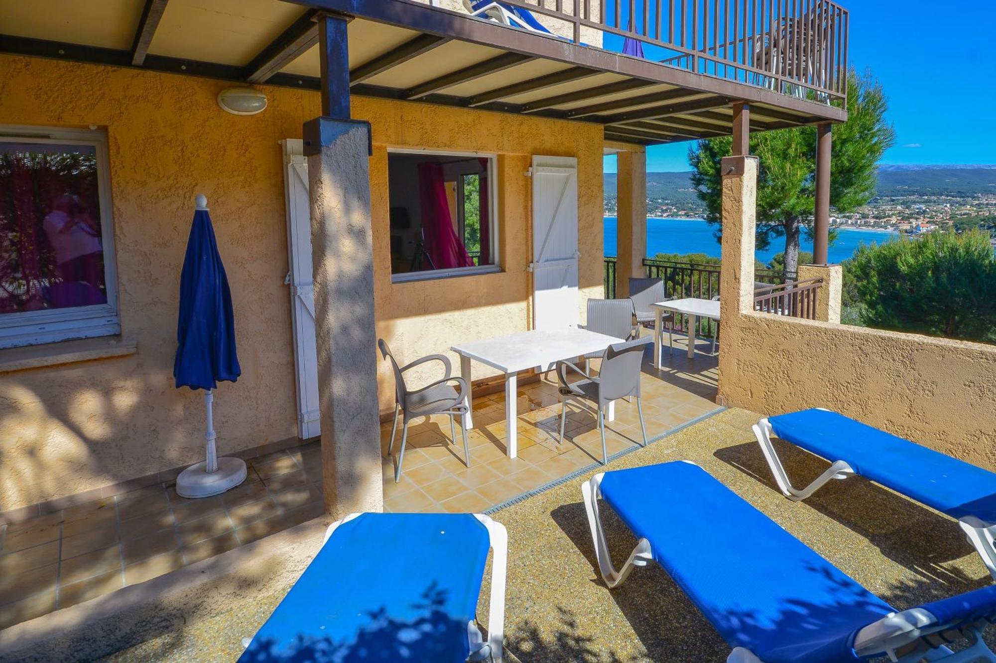 Vvf Residence Saint-Cyr-Sur-Mer Buitenkant foto