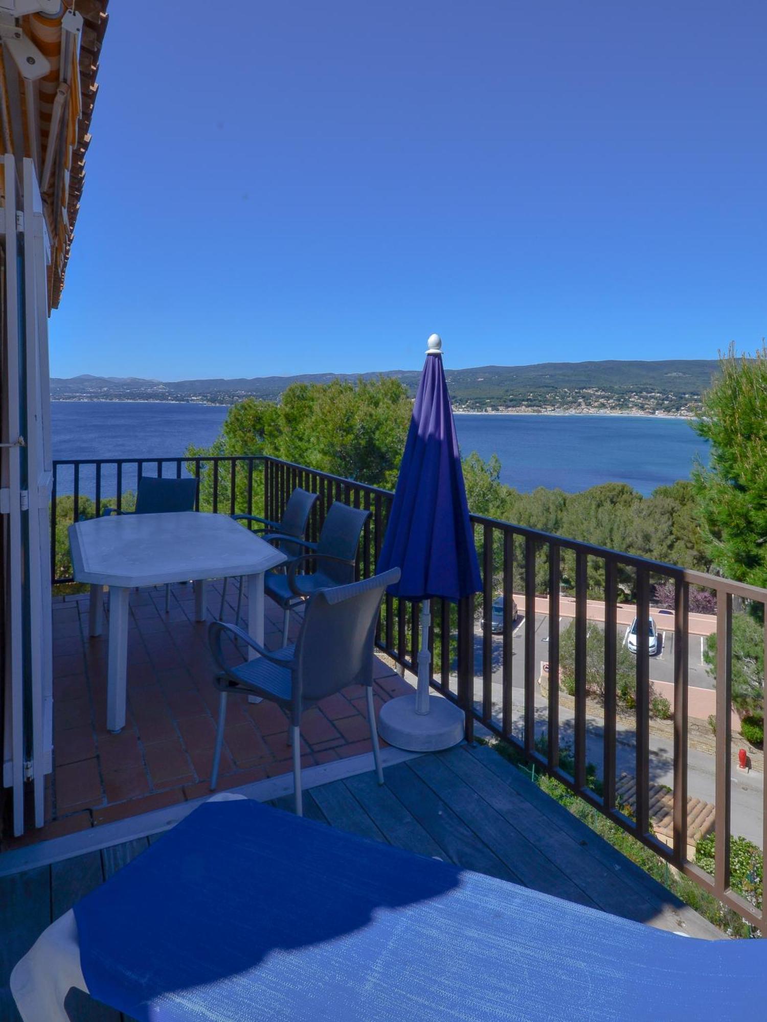 Vvf Residence Saint-Cyr-Sur-Mer Buitenkant foto
